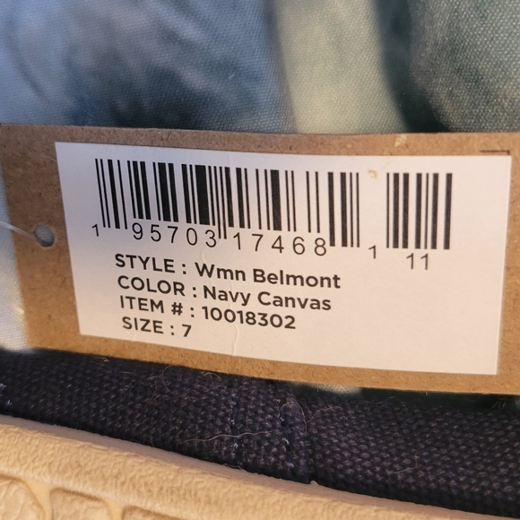 NWT Tom's - Picture 4 of 5